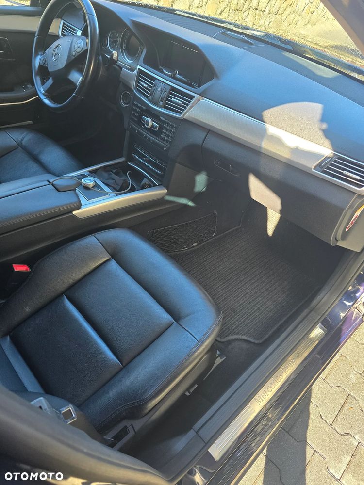 Mercedes-Benz Klasa E 250 CDI DPF BlueEFFICIENCY 7G-TRONIC Elegance - 15