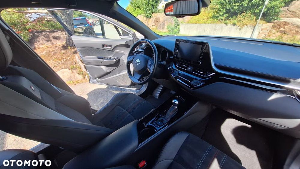 Toyota C-HR Lounge - 19