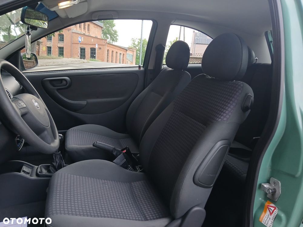 Opel Corsa - 21