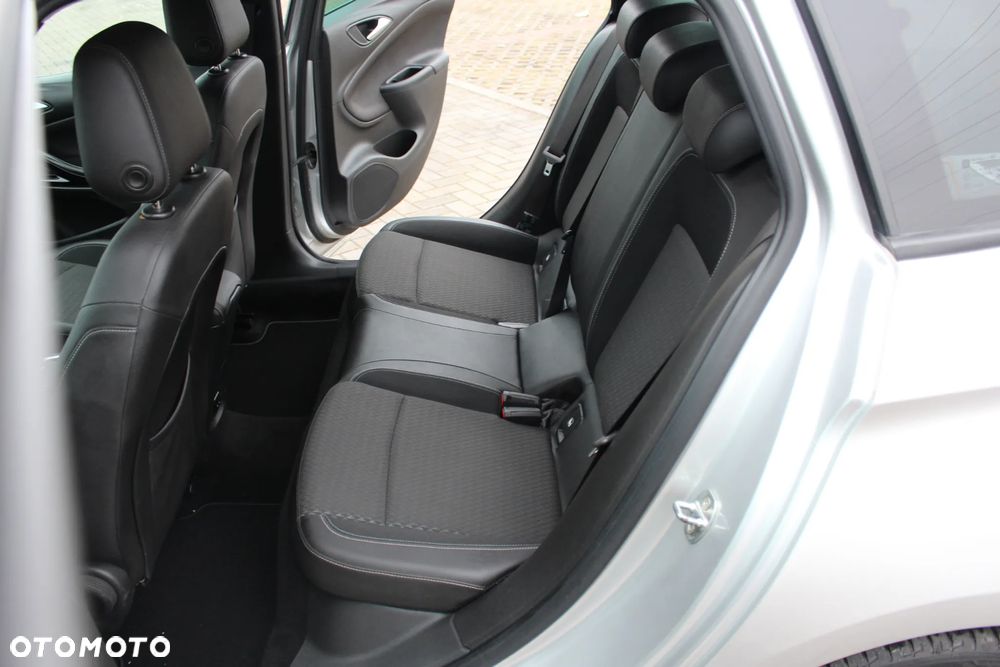 Opel Astra 1.6 D (CDTI) Innovation - 12