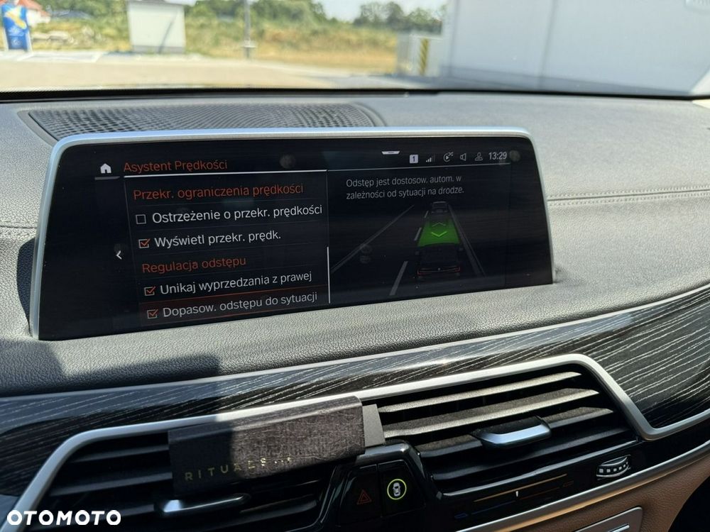 BMW Seria 7 - 24