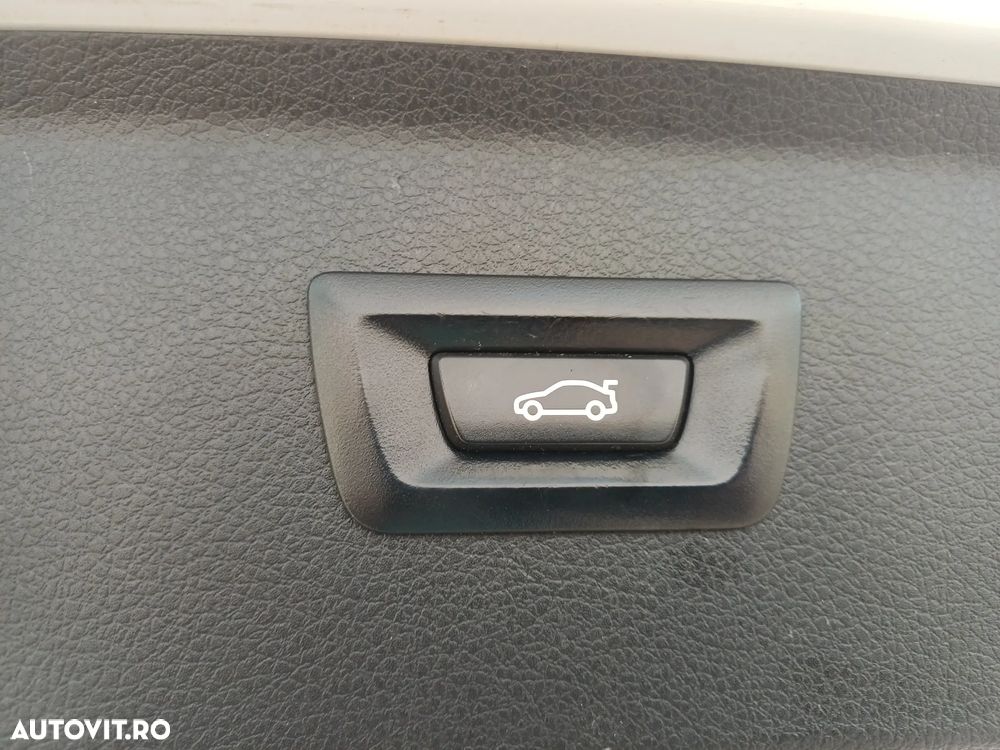 BMW Seria 2 218d xDrive AT - 12