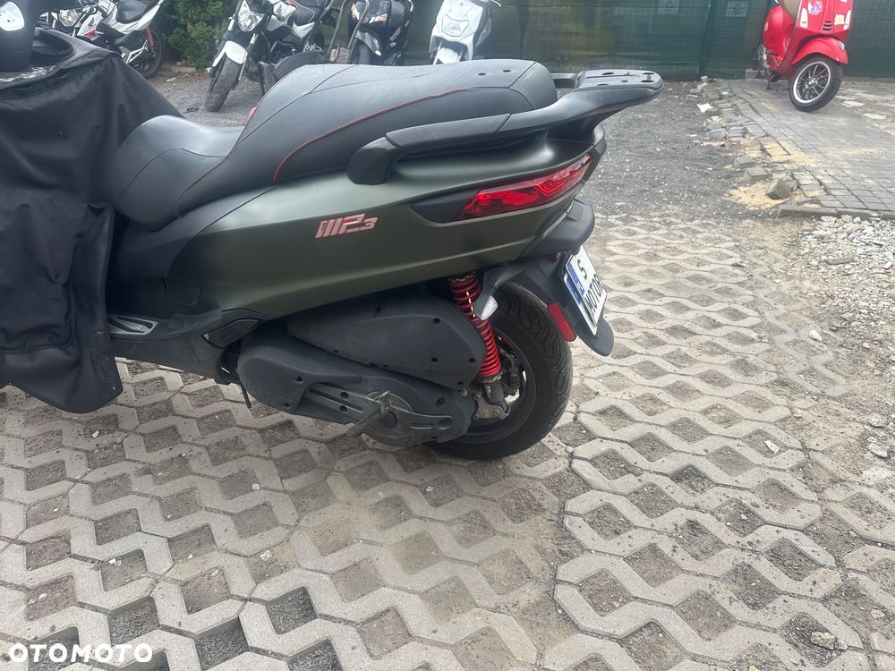 Piaggio MP-3 - 5