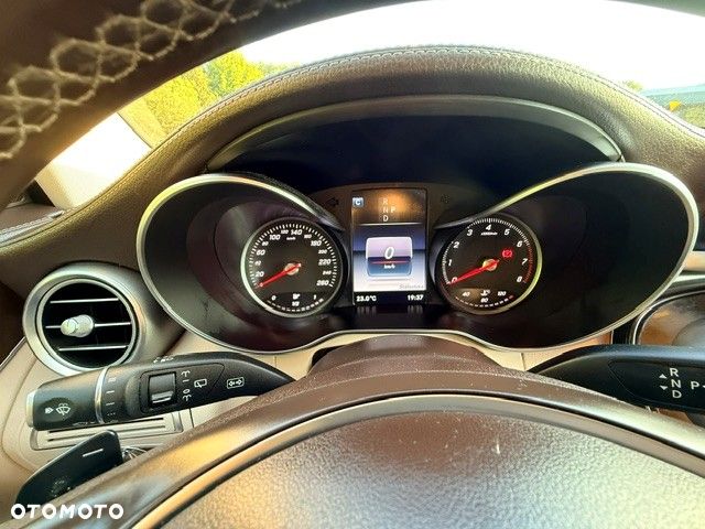 Mercedes-Benz GLC - 28