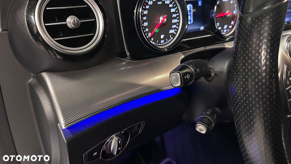 Mercedes-Benz Klasa E 220 d Business Edition 9G-TRONIC - 24