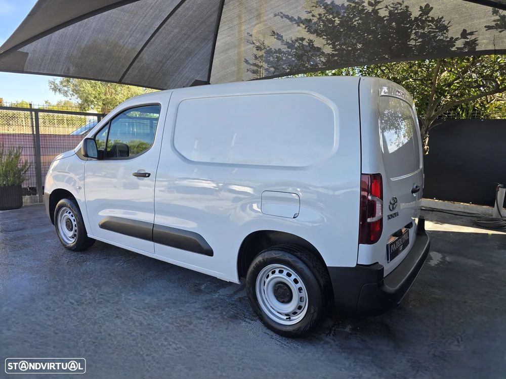 Toyota Proace City 1.5D - 7