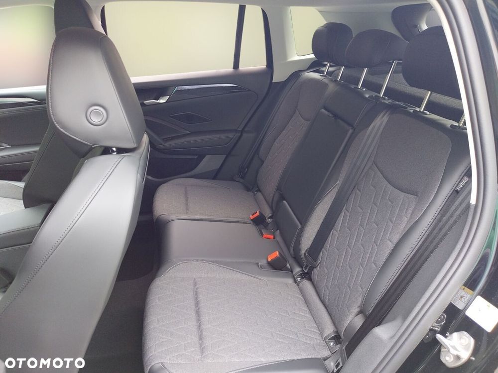 Volkswagen Tiguan - 25