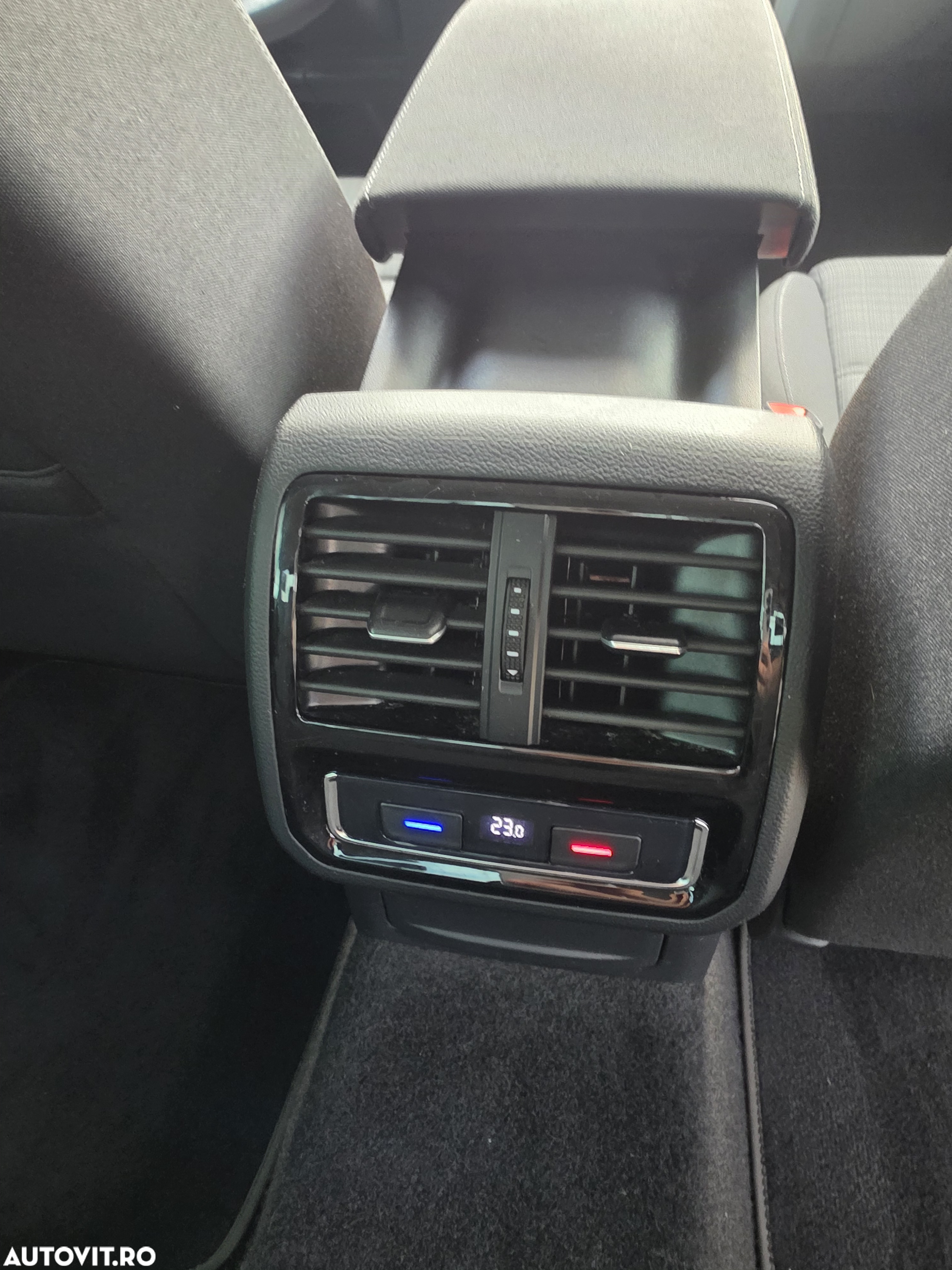 Volkswagen Passat - 15