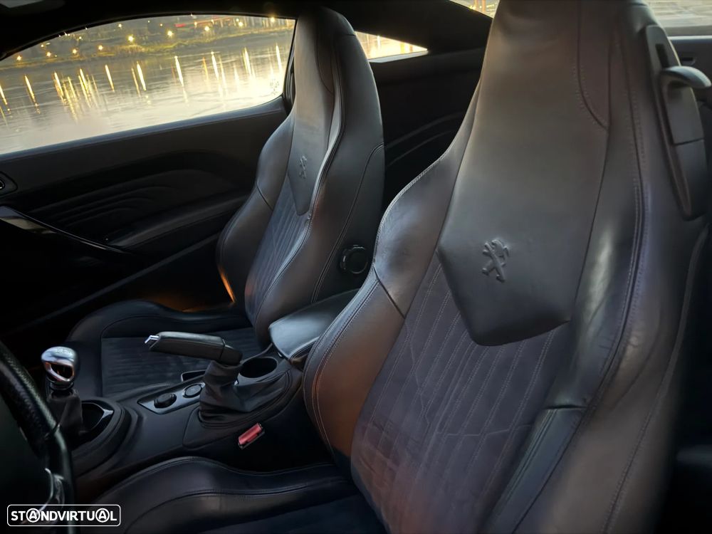 Peugeot RCZ 1.6 200 THP Red Carbon - 9