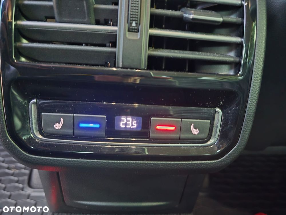 Volkswagen Passat 2.0 TSI BMT Highline DSG - 12