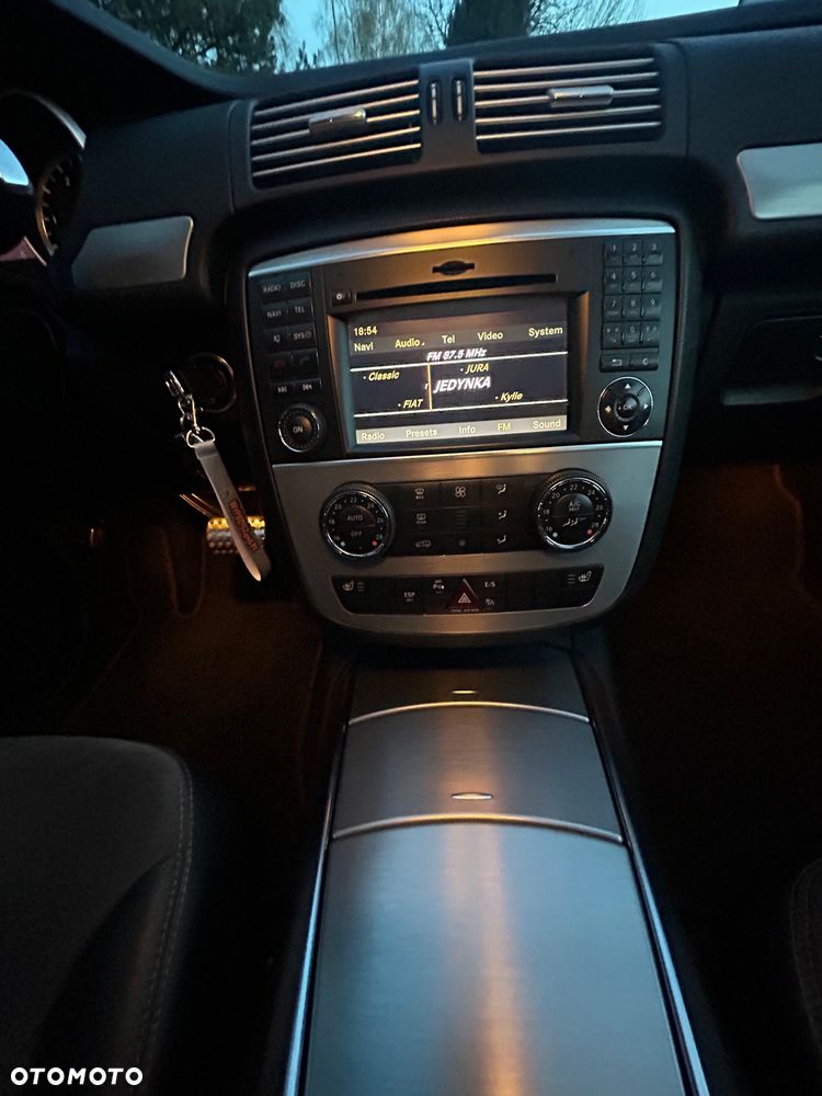 Mercedes-Benz Klasa R - 14