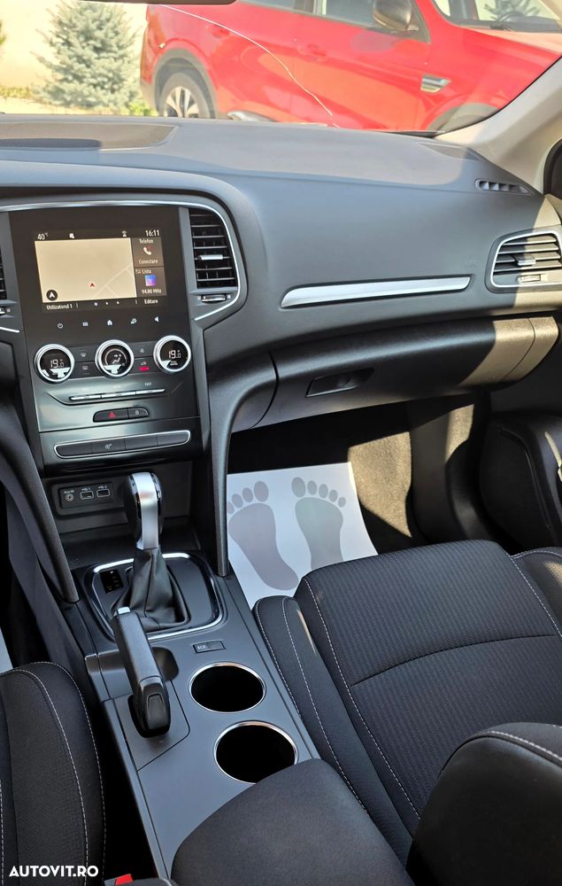 Renault Megane TCe 140 EDC GPF Zen - 17