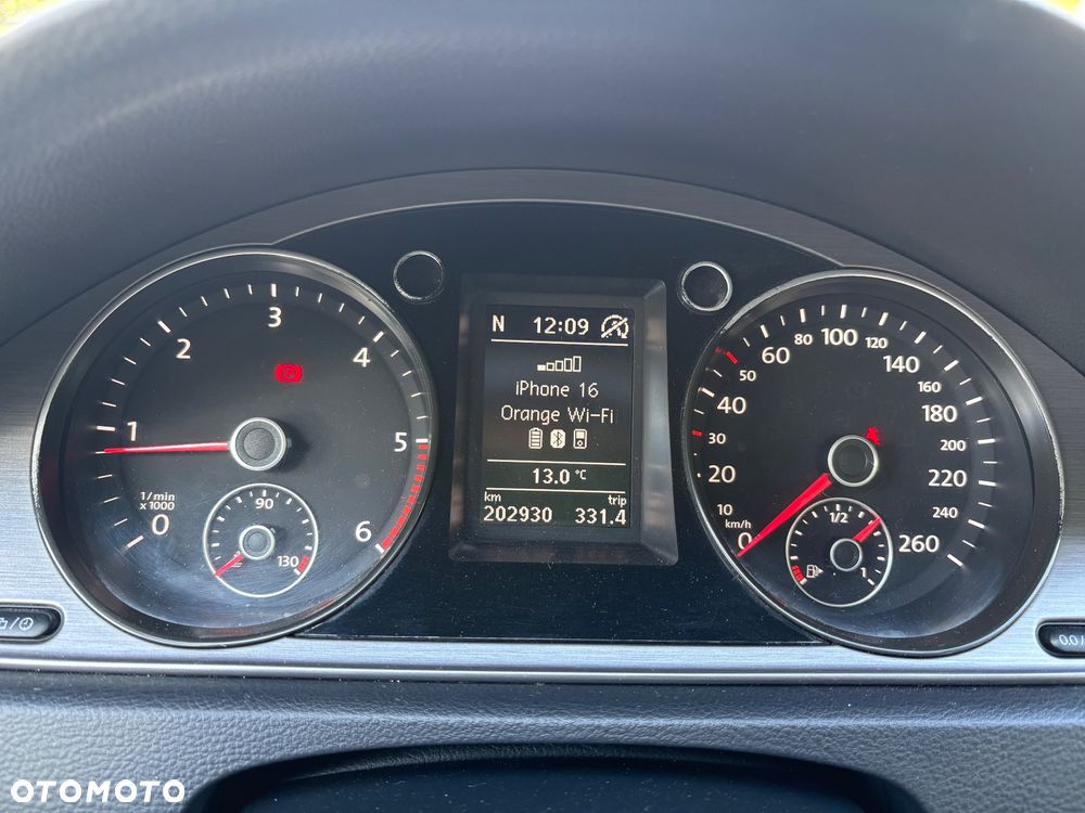 Volkswagen Passat 2.0 TDI Comfortline - 13