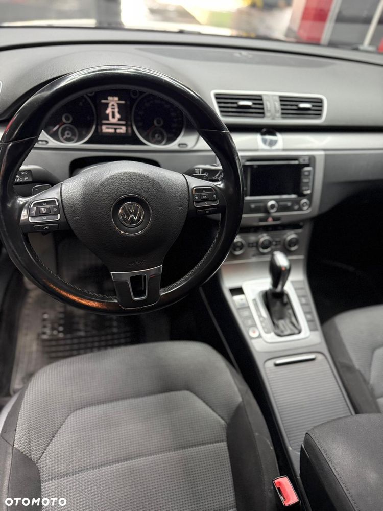 Volkswagen Passat 2.0 TDI Highline DSG - 3