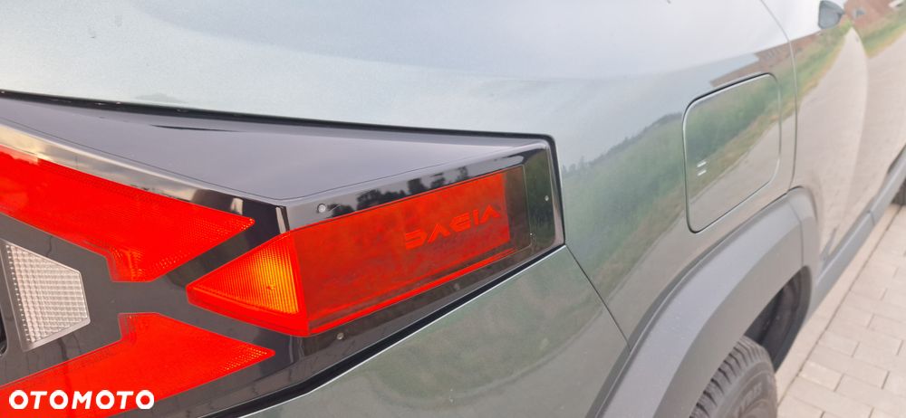 Dacia Duster 1.6 Full Hybrid 140 Journey+ MMT - 26