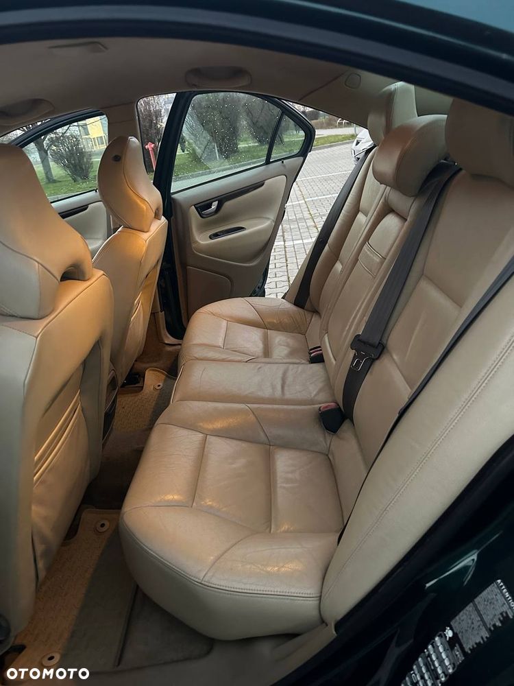 Volvo S60 2.4 - 24