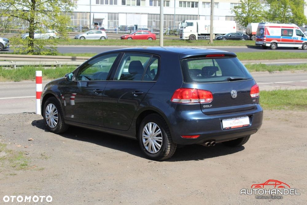 Volkswagen Golf - 4