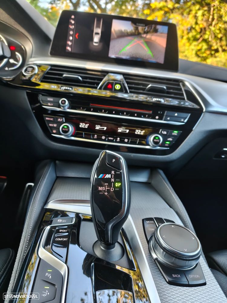 BMW 620 Gran Turismo d Pack M - 12