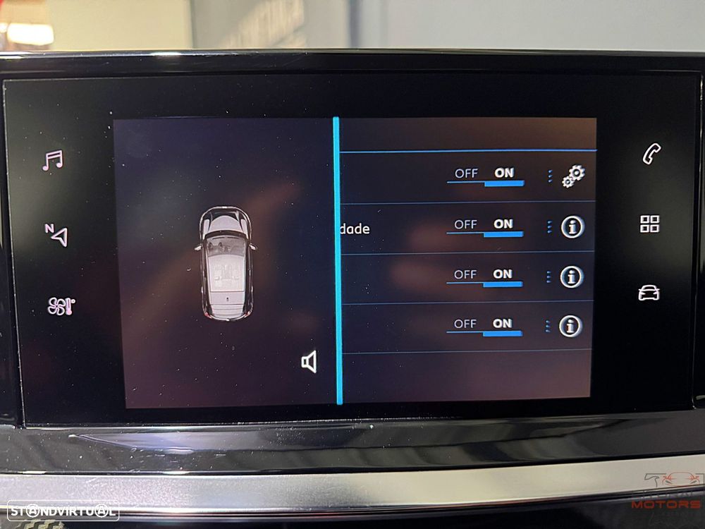 Peugeot 208 1.2 PureTech SE Style - 31