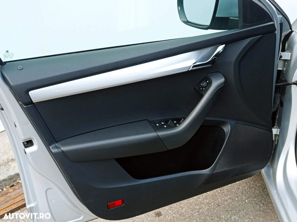 Skoda Octavia 2.0 TDI DSG Ambition - 15