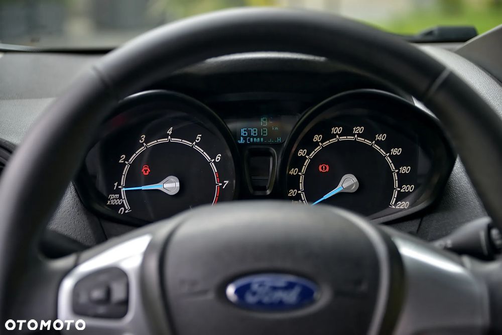 Ford Fiesta 1.25 Titanium EU5 - 35