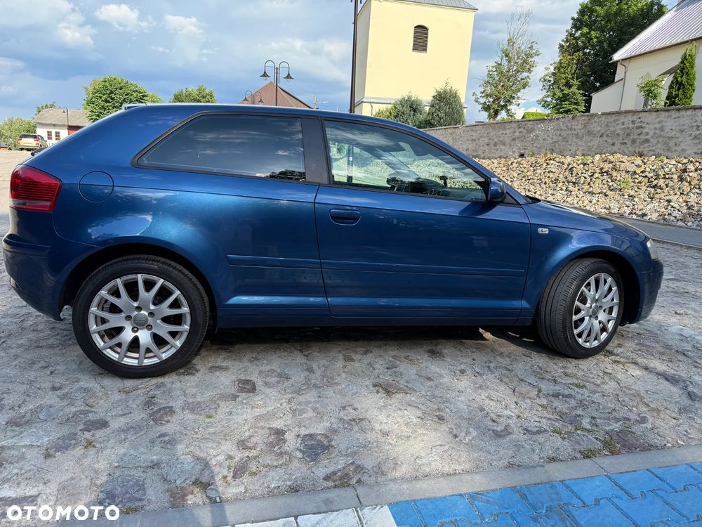 Audi A3 3-drzwiowe 1.6 Ambiente - 4