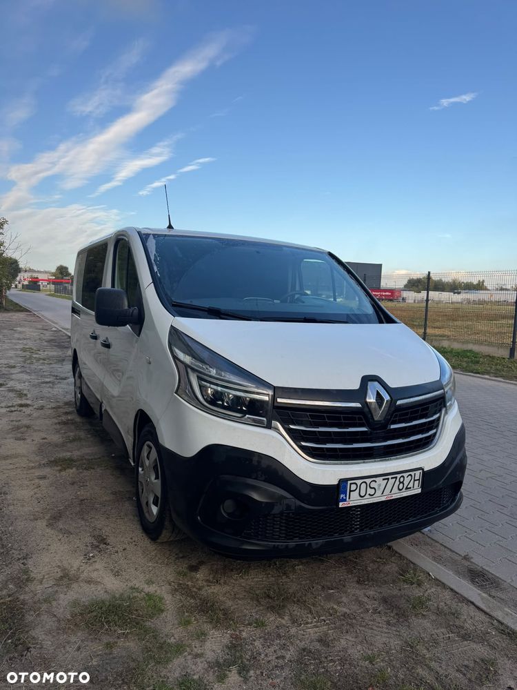 Renault Trafic - 16