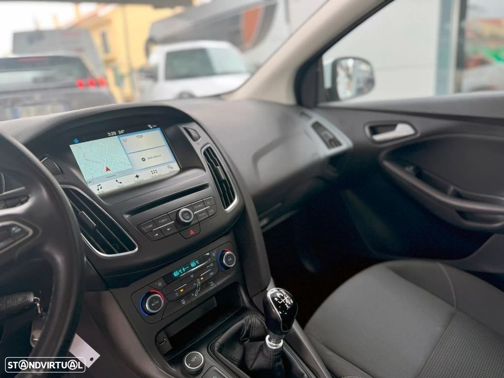 Ford Focus SW 1.5 TDCi Trend ECOnetic - 14