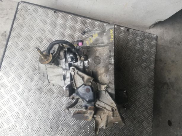 Caixa de velocidades Citroen Xsara 1.6 Hdi (motor 9HZ) ref: 20DM62 - 5