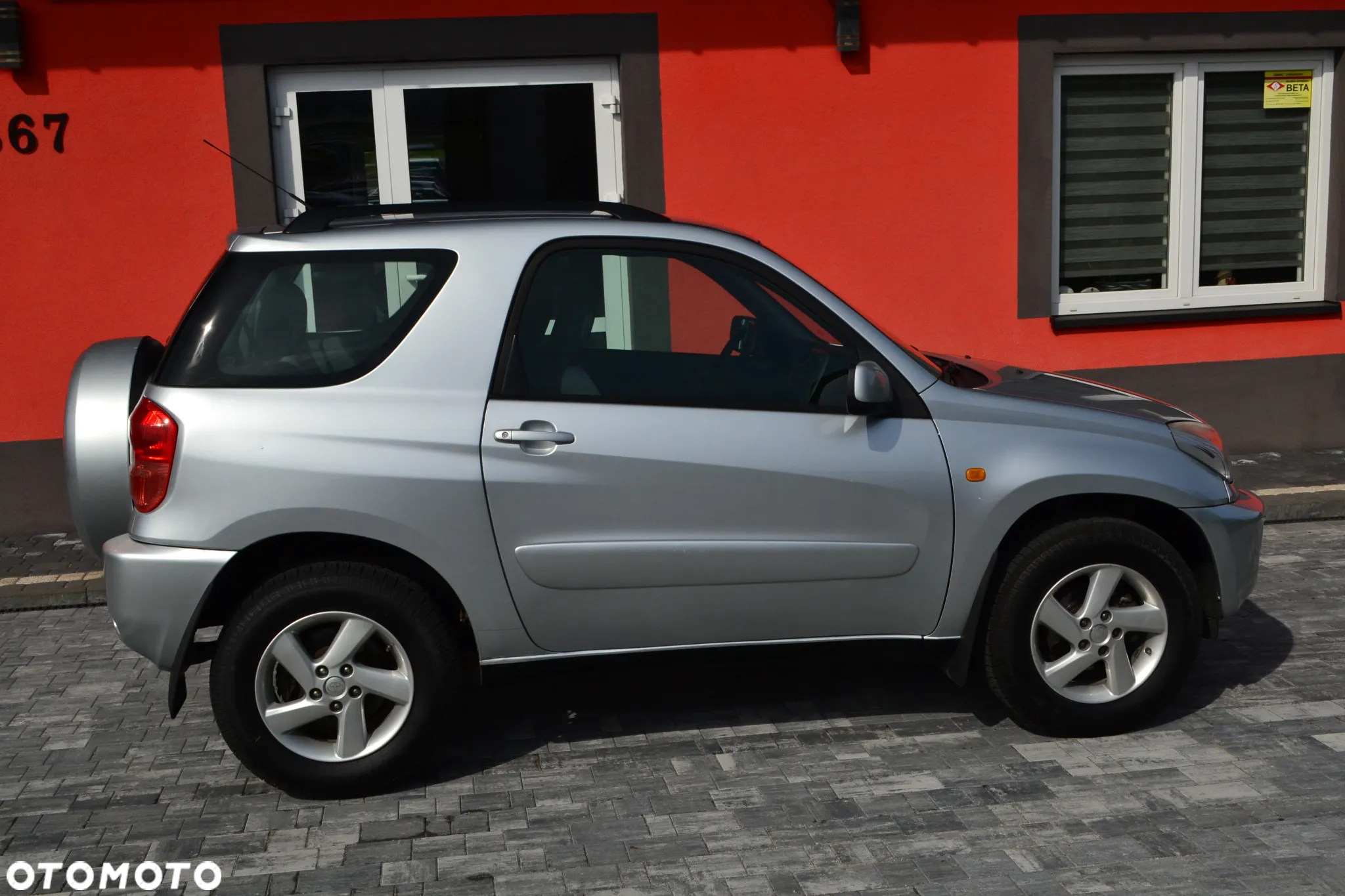 Toyota RAV4 4x4 - 6