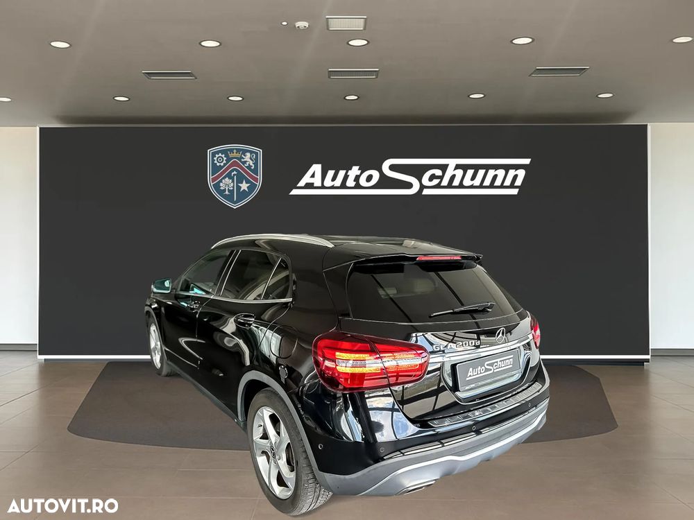 Mercedes-Benz GLA 200 d 7G-DCT Urban - 5