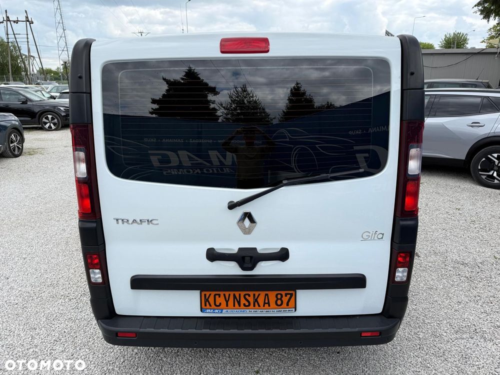 Renault TRAFIC - 7