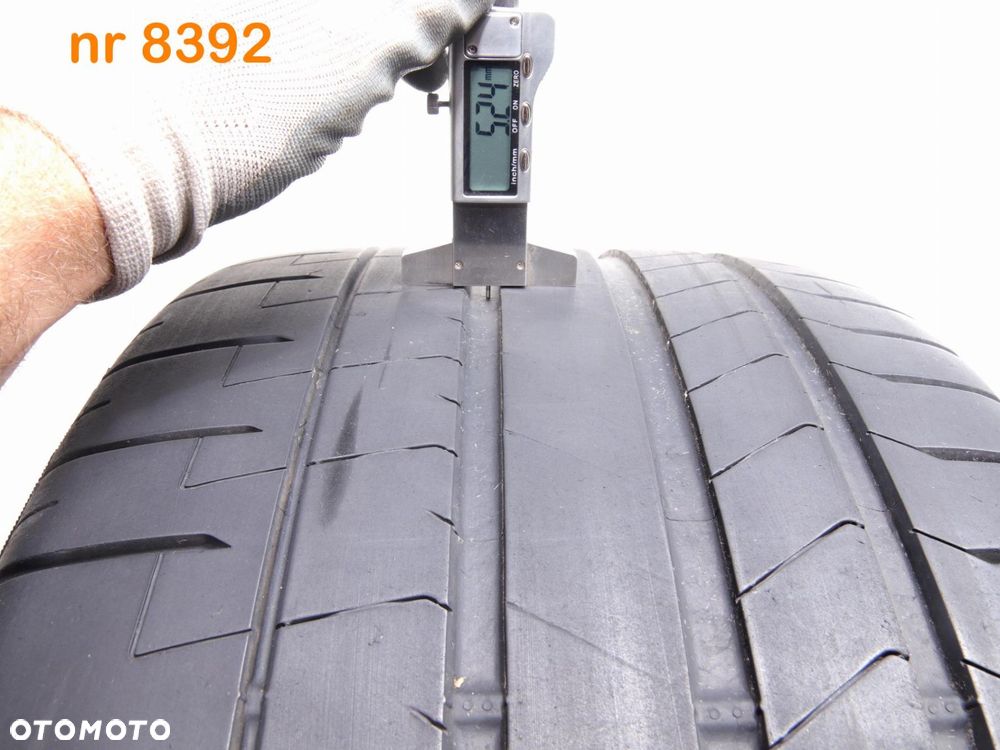 Pirelli P Zero PZ4 PNCS 315/30 R22 - 2