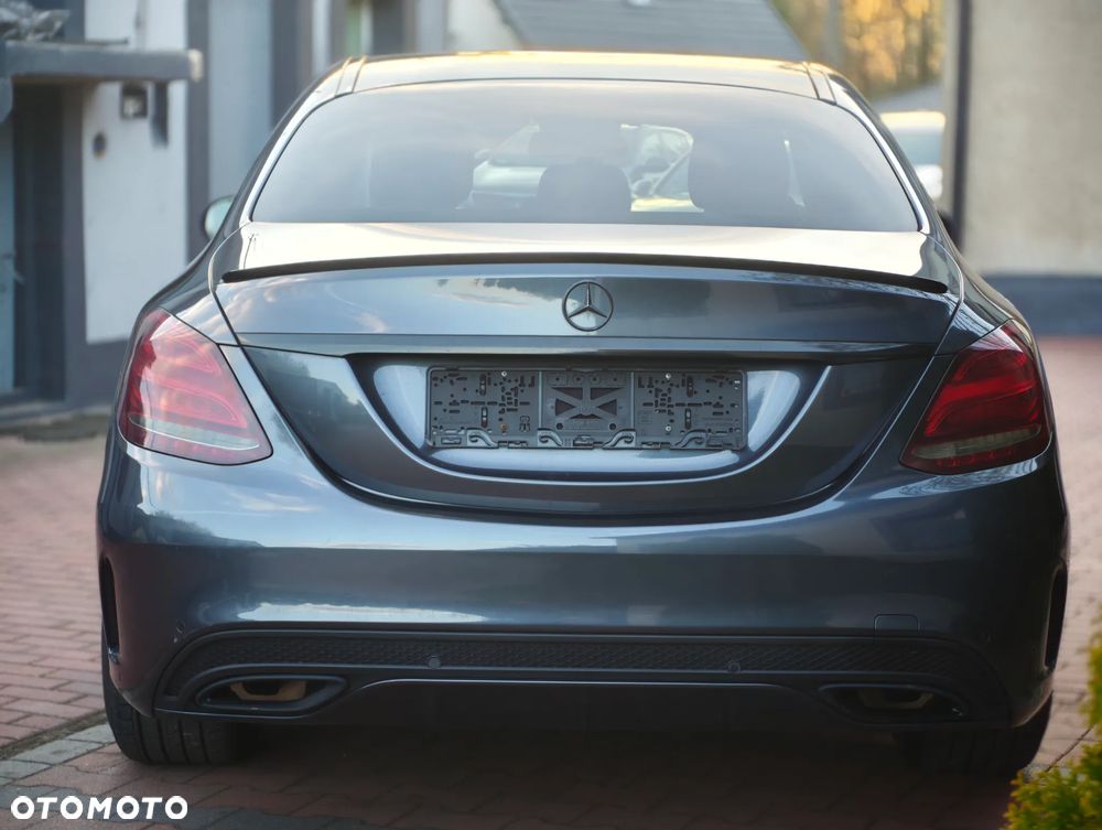 Mercedes-Benz Klasa C 250 7G-TRONIC - 34
