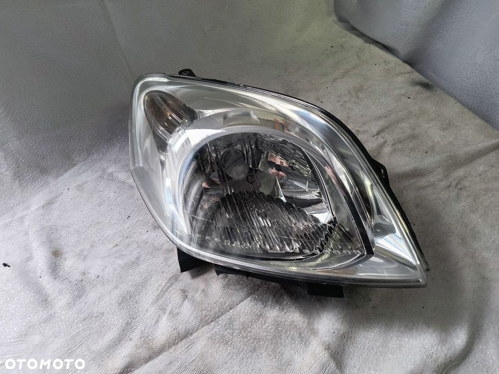 Lampa prawa Fiat Fiorino Bipper Nemo Europa reflektor przedni - 1