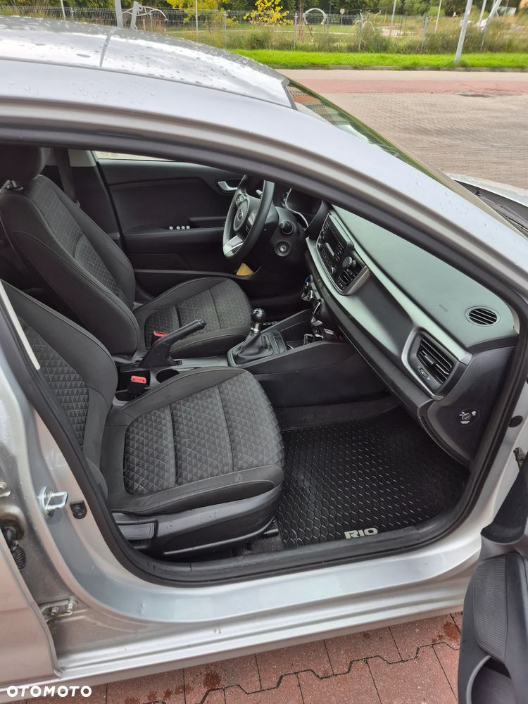 Kia Rio 1.2 M - 19