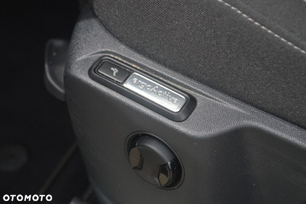 Volkswagen Tiguan 2.0 TDI SCR 4Mot Elegance DSG - 10