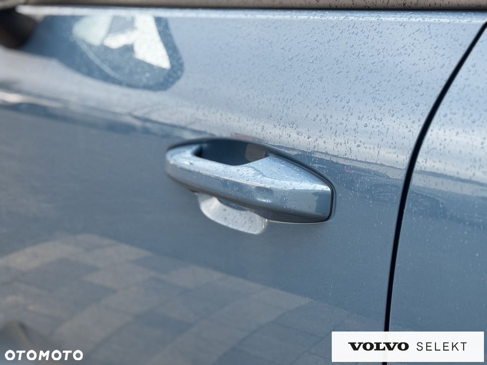 Volvo XC 40 - 32