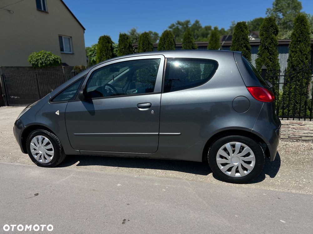 Mitsubishi Colt - 4