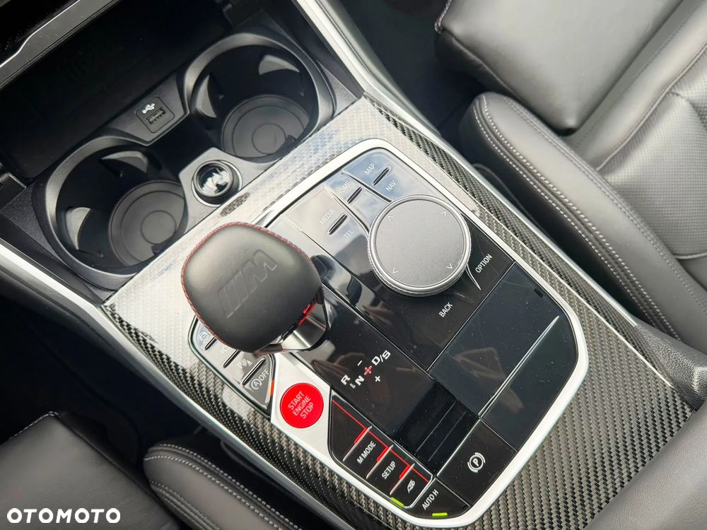 BMW M4 Competition M xDrive - 18