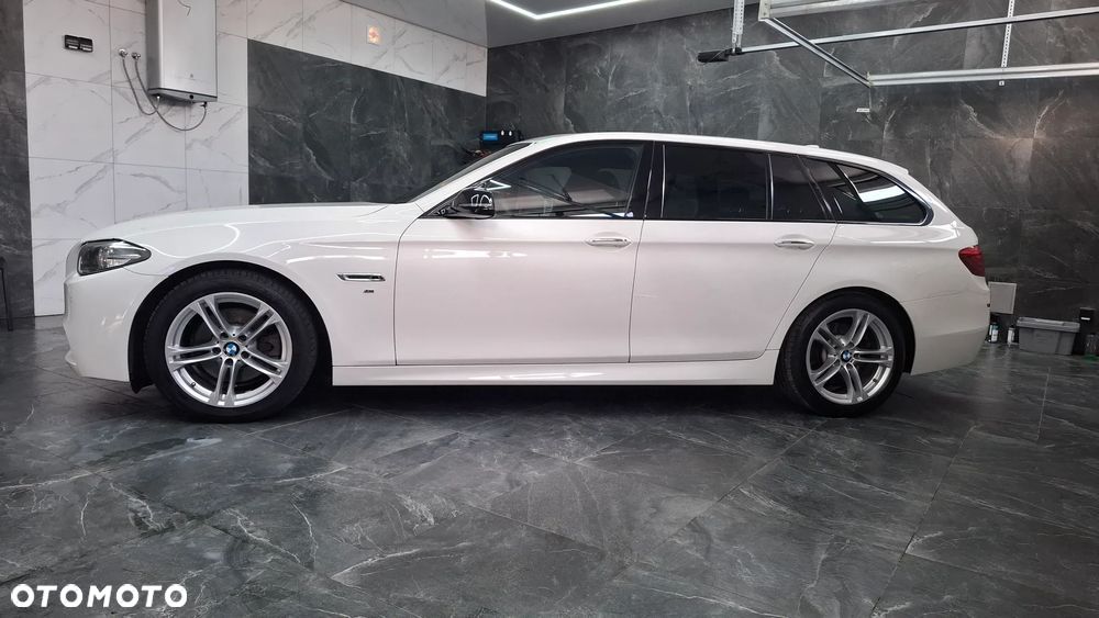 BMW Seria 5 520d Touring Sport-Aut - 4