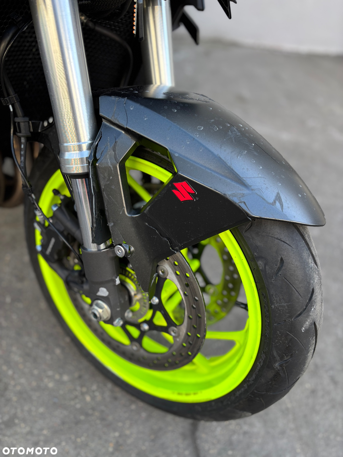 Suzuki GSX - 8