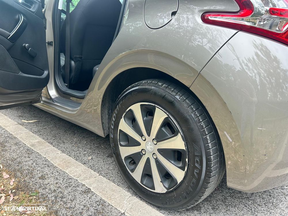 Peugeot 208 e-HDi 68 EGS5 Stop&Start Active - 14