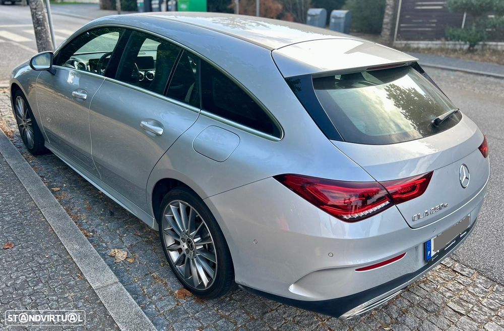 Mercedes-Benz CLA 250 e Shooting Brake AMG Line - 3