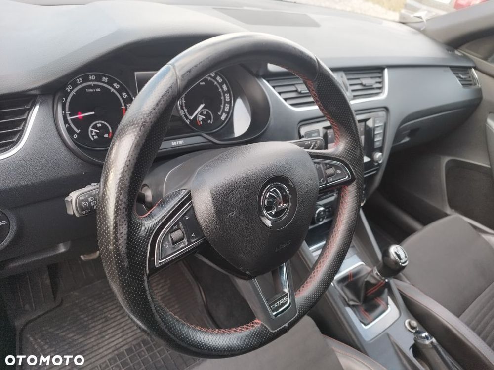 Skoda Octavia 2.0 TDI RS - 17