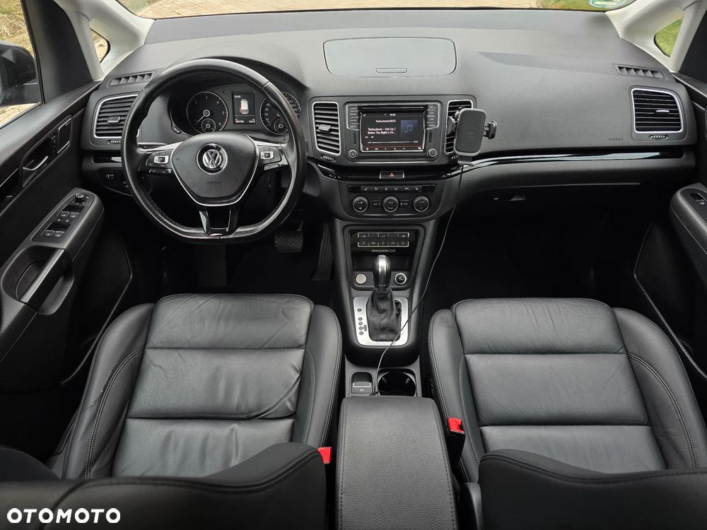 Volkswagen Sharan 2.0 TDI DSG Highline Black Style - 34