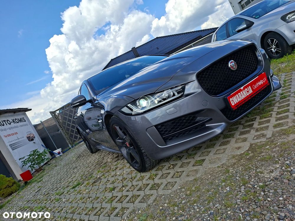 Jaguar XF 2.0 i4D AWD R-Sport - 2