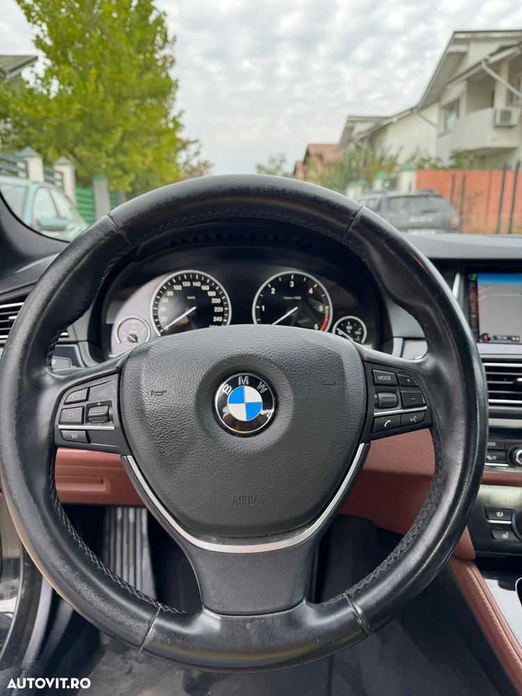 BMW Seria 5 530d xDrive Aut. - 9