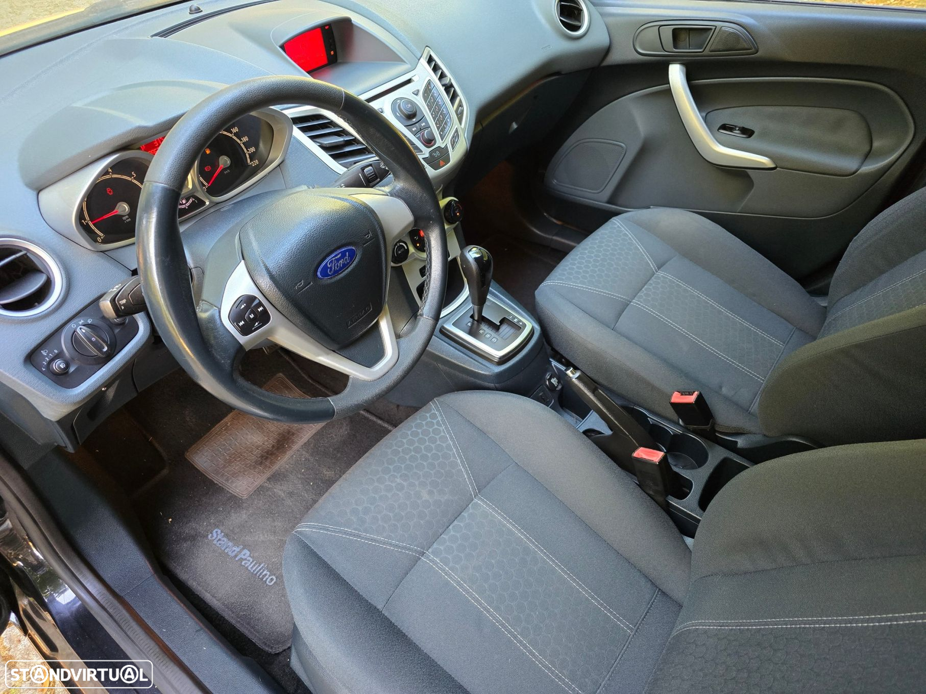 Ford Fiesta 1.4 Titanium Aut. - 21