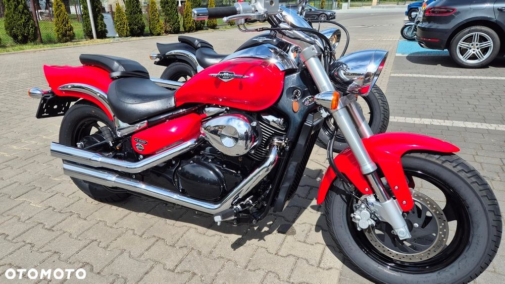 Suzuki Intruder - 3
